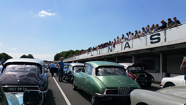 Monthléry dans le cadre des 60ans de la DS